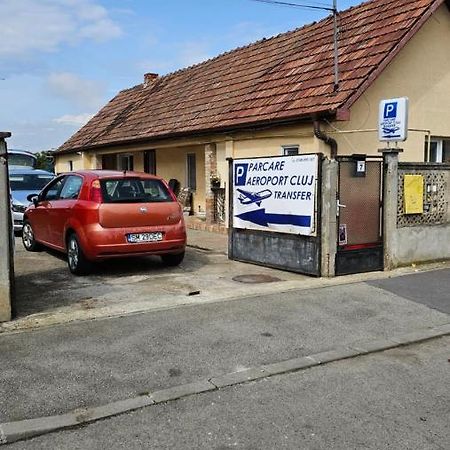 Apartmán Airport Host Kluž Exteriér fotografie
