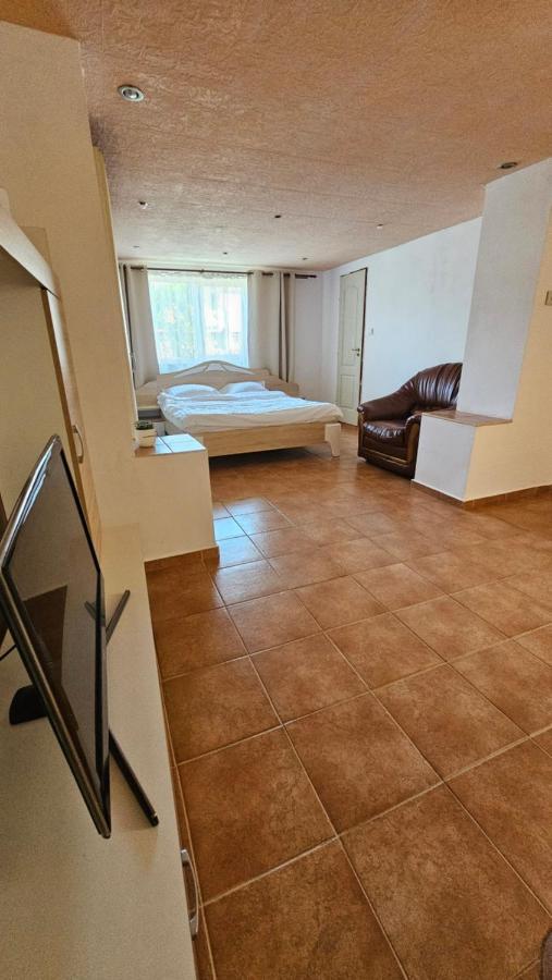 Apartmán Airport Host Kluž Exteriér fotografie